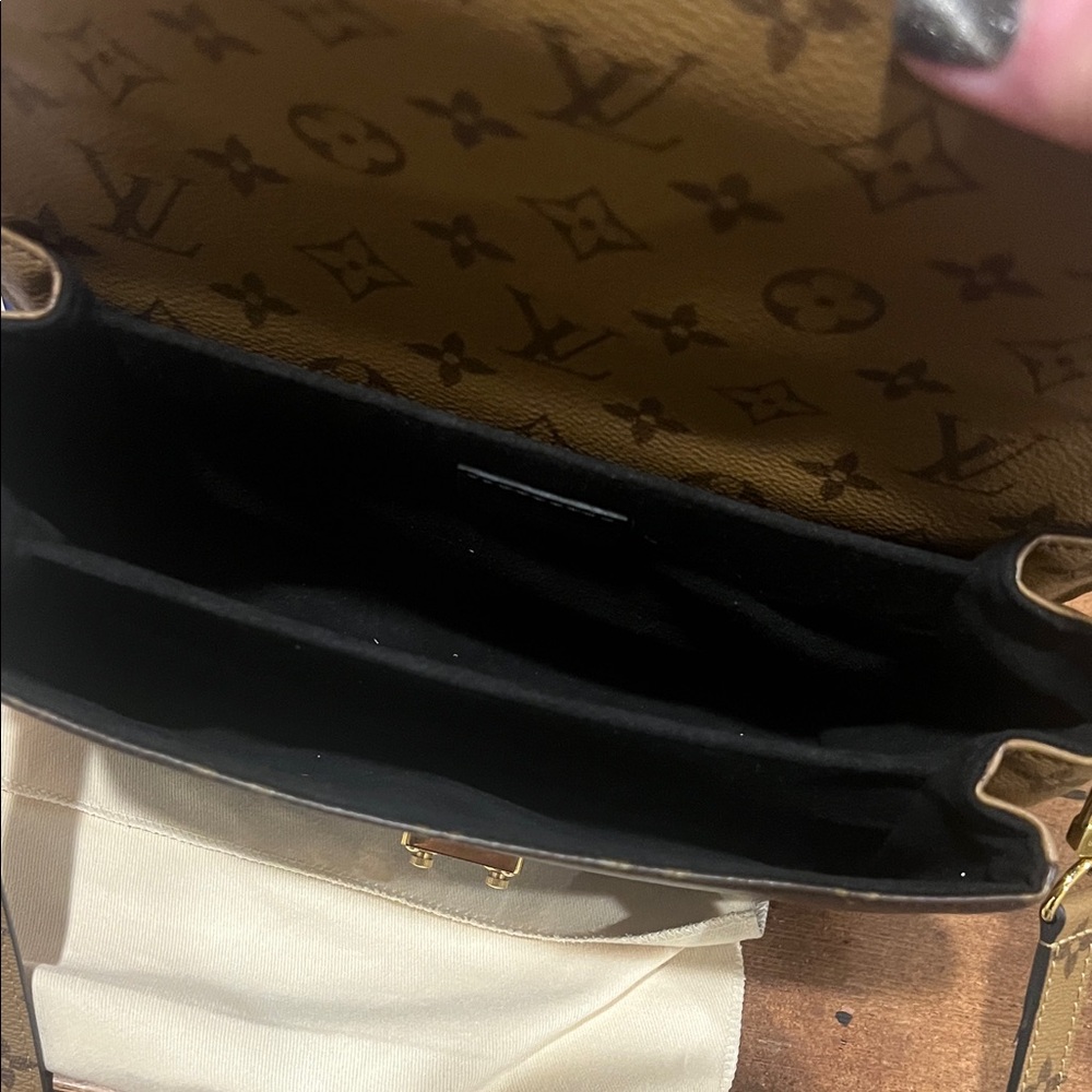 Louis Vuitton Pochette Métis - Picture 10 of 11